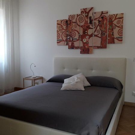 La Casa Dei Gelsi Villa กัสเตลกันดอลโฟ ภายนอก รูปภาพ