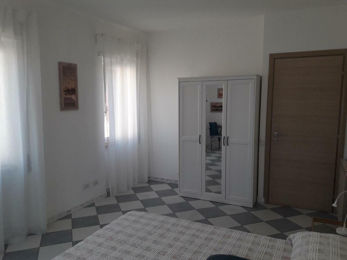 La Casa Dei Gelsi Villa กัสเตลกันดอลโฟ ภายนอก รูปภาพ