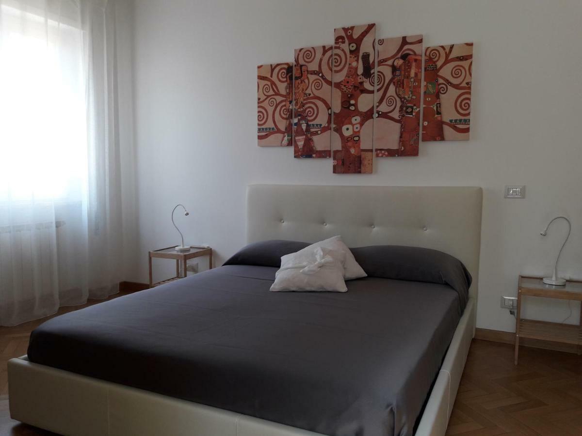 La Casa Dei Gelsi Villa กัสเตลกันดอลโฟ ภายนอก รูปภาพ