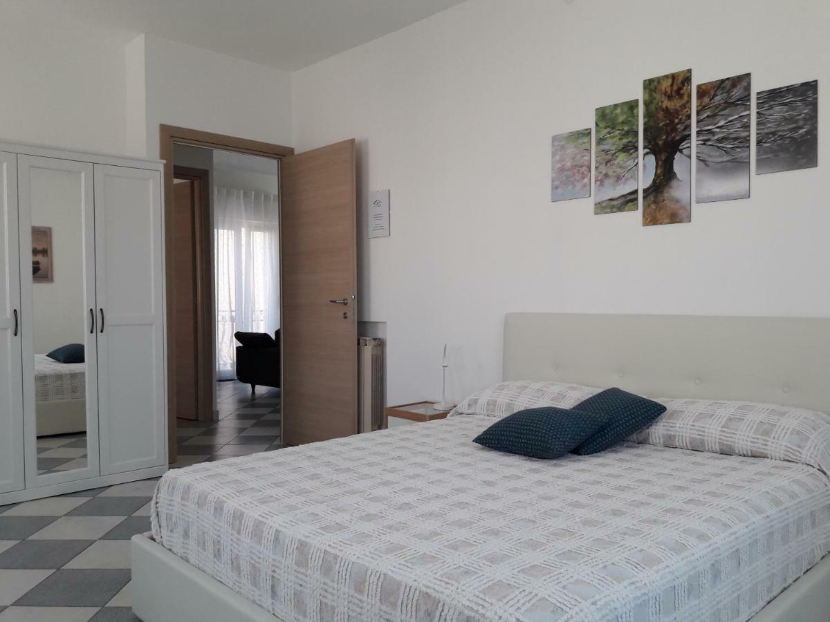 La Casa Dei Gelsi Villa กัสเตลกันดอลโฟ ภายนอก รูปภาพ